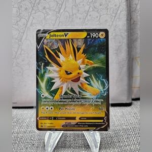 Jolteon V swsh151 Pokemon TCG Ultra Rare Full Art Near Mint